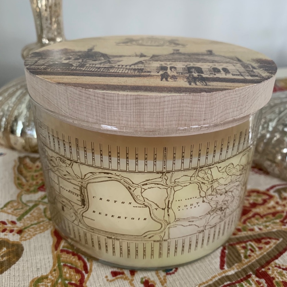 Tavern on the Green Candle & Gift Bag